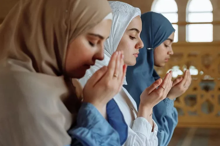 Ramadan: A Month of Spiritual Reflection, Devotion, and Charity